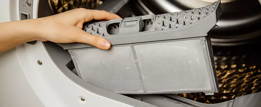 Signs Of A Clogged Dryer Lint Trap in St. Joseph, Missouri